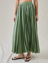 The Pleated Skirt